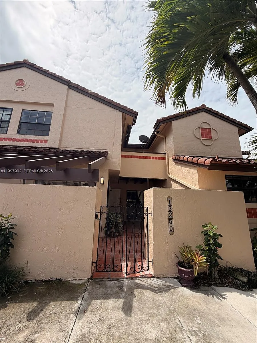 Building Photo - 13257 SW 113th Ter #13257
