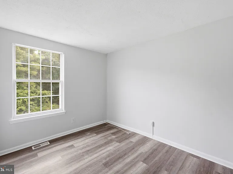 217 Vista Ct — Photo 16