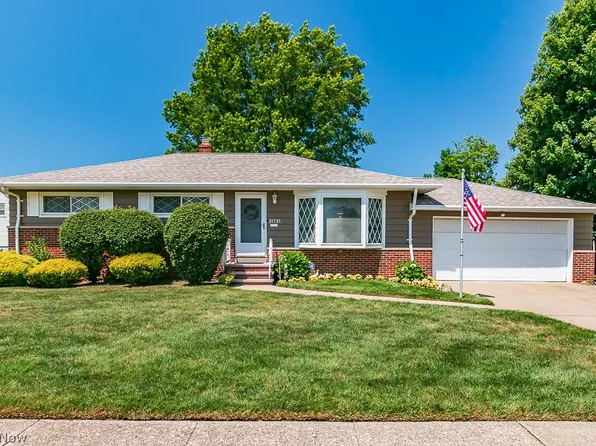 31721 Ronald Dr, Willowick, OH 44095