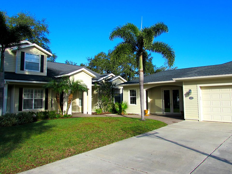 1st image of 3205 Oak Green Way