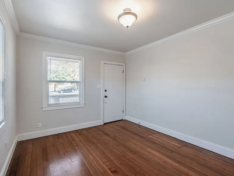 309 Nevada St — Photo 9