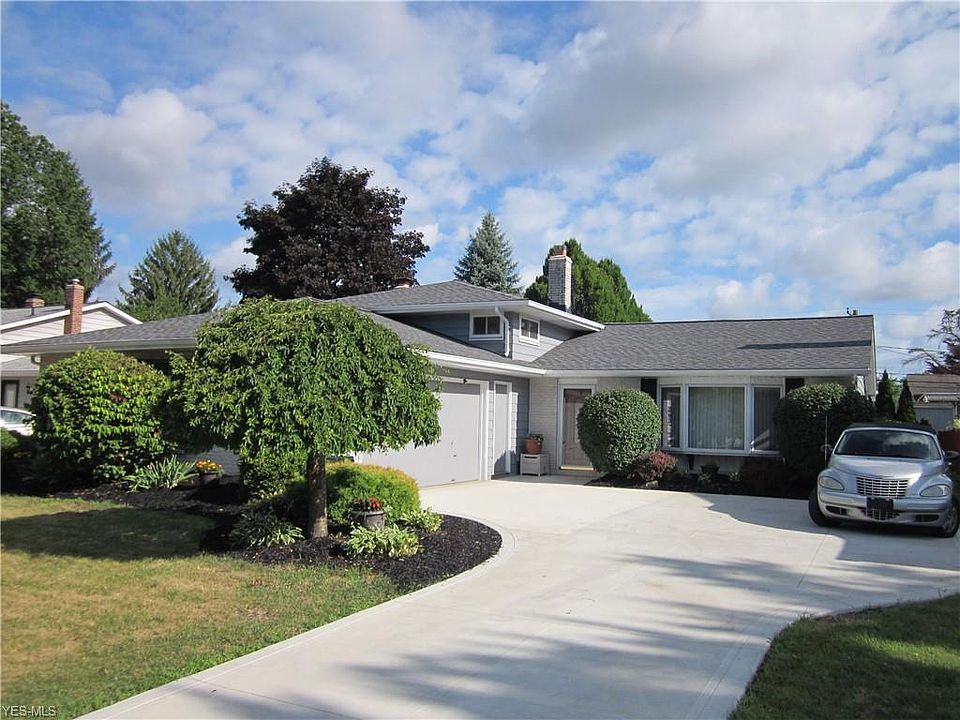 1st image of 23564 Cedarwood Ln