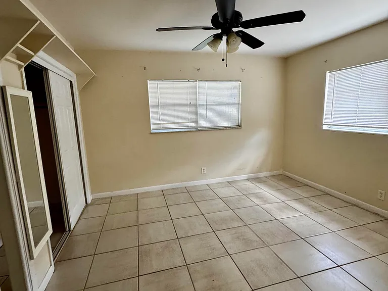 2824 N Dixie Hwy #2824 — Photo 8