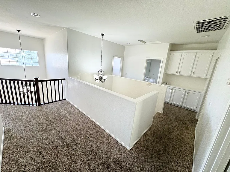4132 Grandview Dr — Photo 21