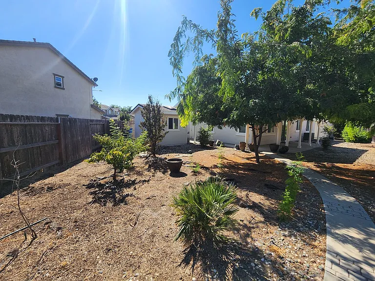 936 Haycastle Ct — Photo 33