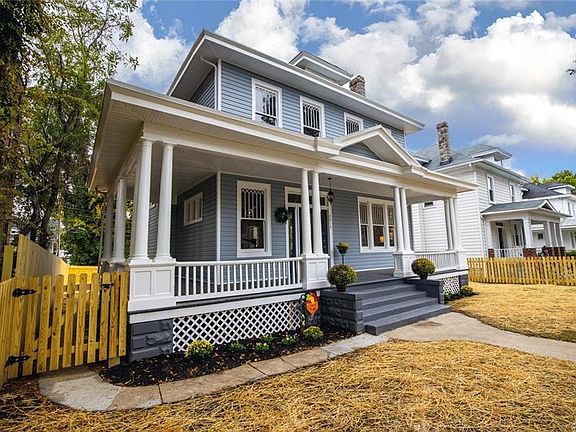 2nd image of 2417 Barton Ave