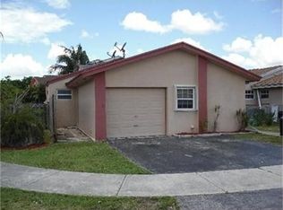 5712 SW 130th Pl, Miami, FL 33183