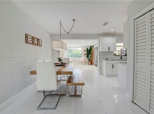 8750 SW 41st Ter, Miami, FL 33165