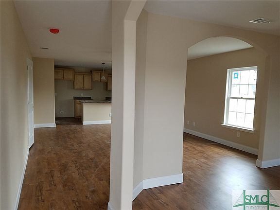 3rd image of 113 Thoroughbread Drive