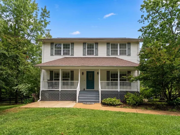 3960 Boston Creek Dr, Charlottesville, VA 22902