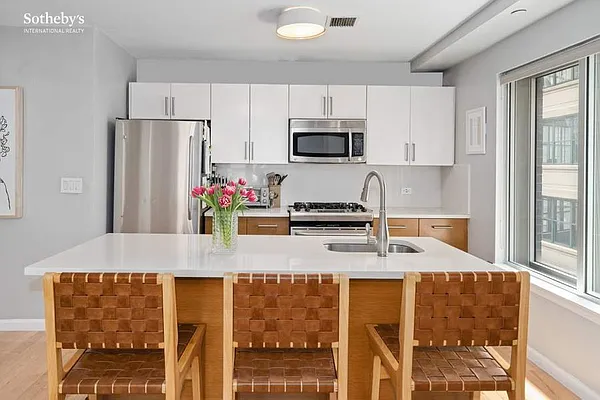 Sold by Sotheby's International Realty | media 4