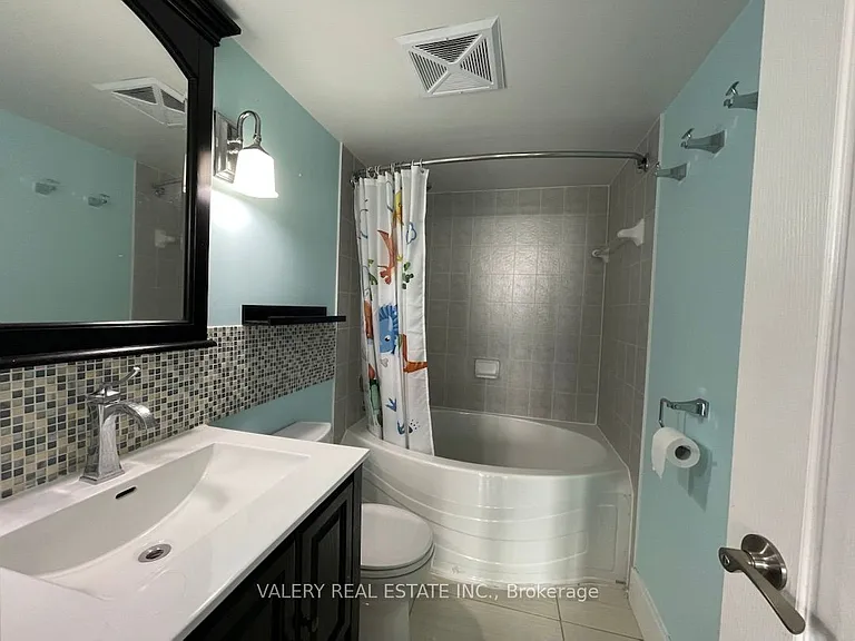 1140 Parkwest Pl #610 — Photo 13