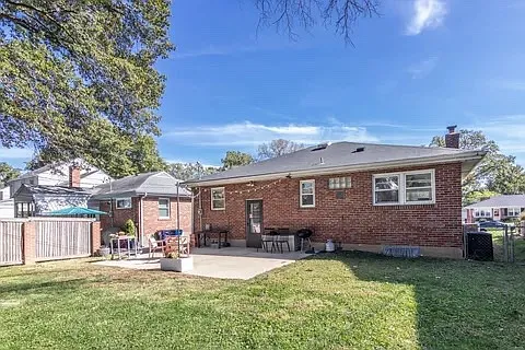 931 Briarton Dr — Photo 20