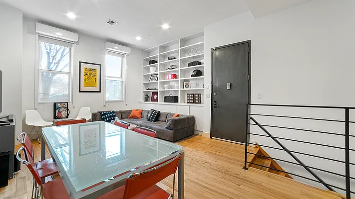 Rented by R New York | media 28