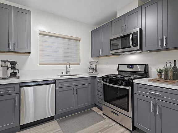 5th image of 1760 S Bentley Ave APT 3