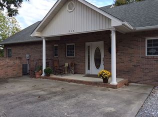 915 Wildwind Dr, Sevierville, TN 37862