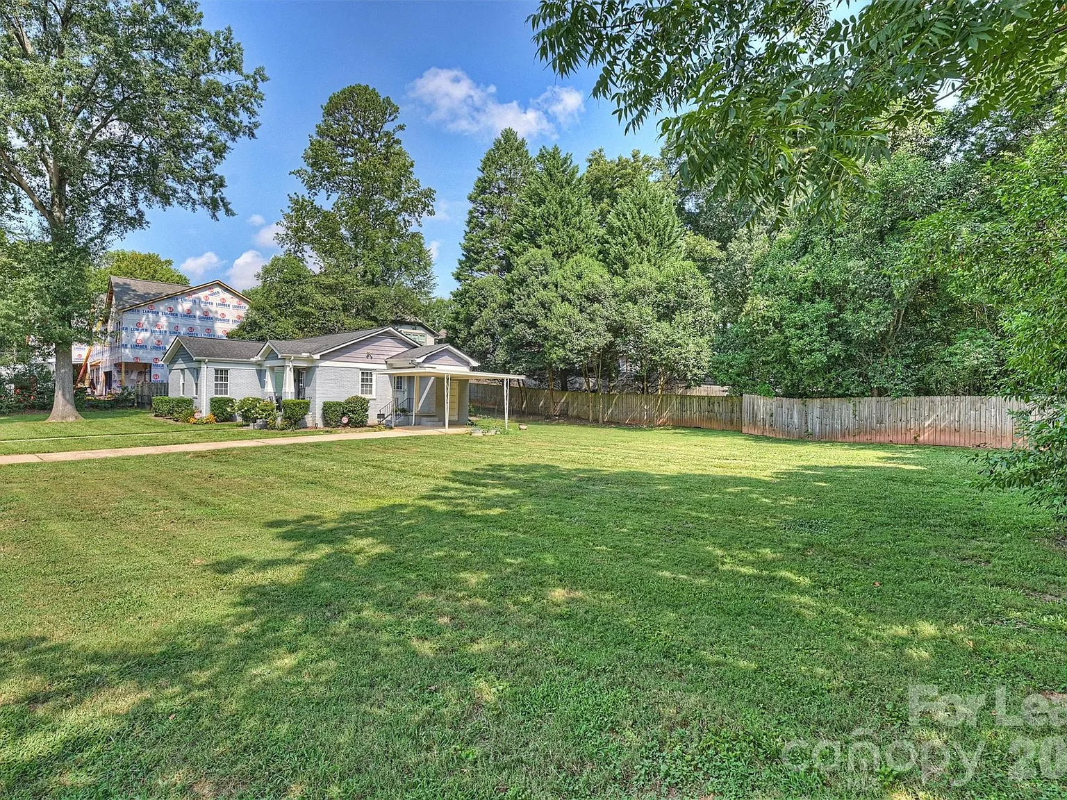 3 bed, 2.0 bath, 1245 sqft, $2,200 — Photo 2