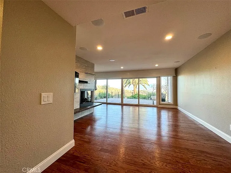 2235 El Capitan Dr — Photo 18
