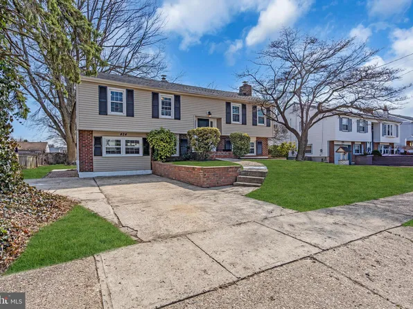 424 Jefferson Ave, Edgewater Park, NJ 08010
