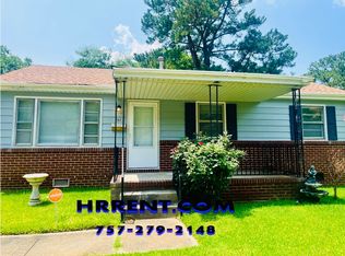 202 Lakeside Dr, Portsmouth, VA 23701