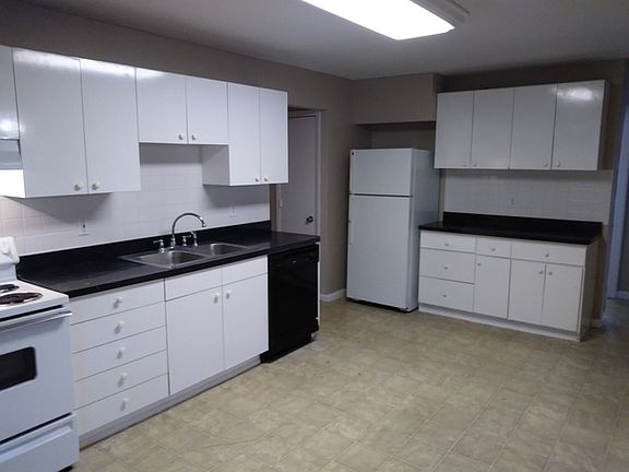 4th image of 1008 E Louisiana Ave