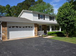 923 Parrish Rd, Knoxville, TN 37923