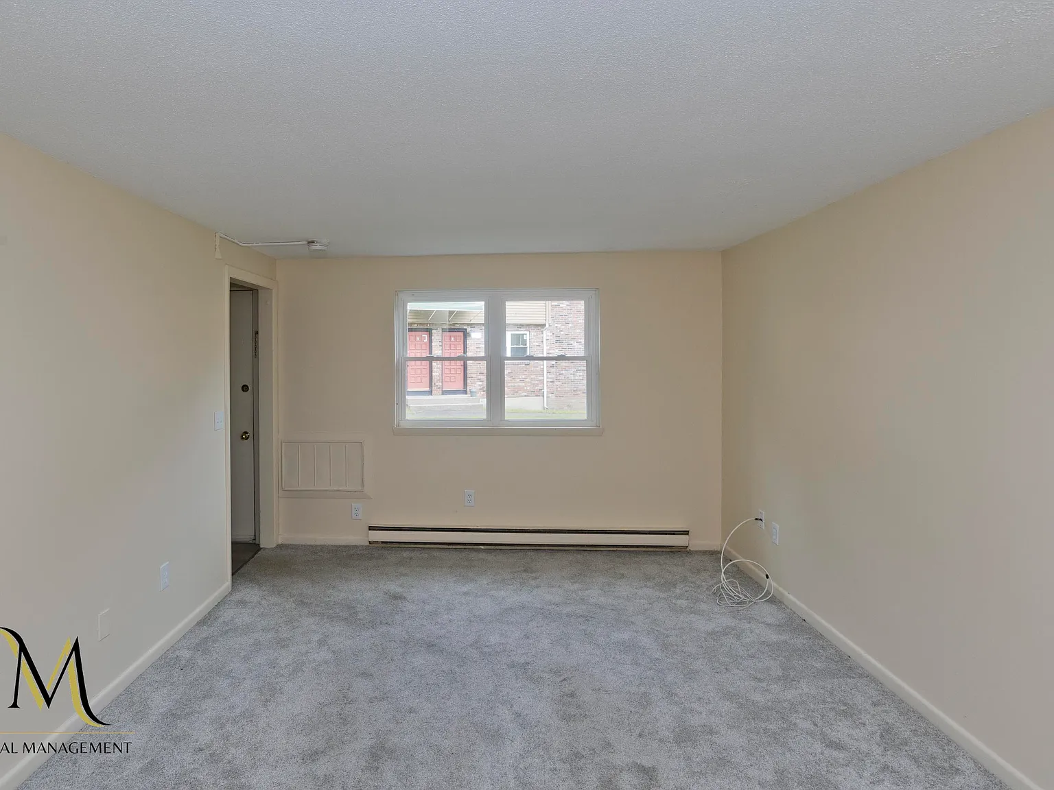 3 bed, 1.5 bath, 1200 sqft, $1,995 — Photo 4