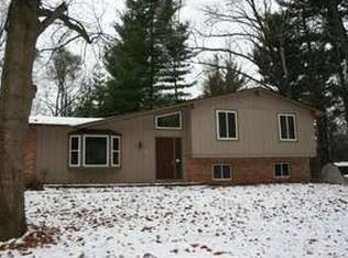 4565 Central Ave, Clarkston, MI 48346