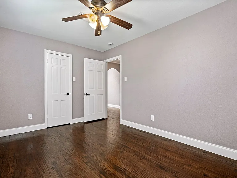 8406 Lakemont Dr — Photo 18