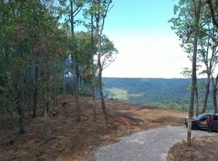 520 Bear Knob Ln, Crawford, TN 38554