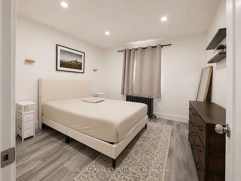 15 Stavebank Rd N #5 — Photo 6