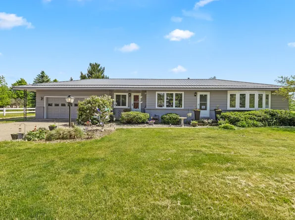 1814 144th Ave, Dorr, MI 49323