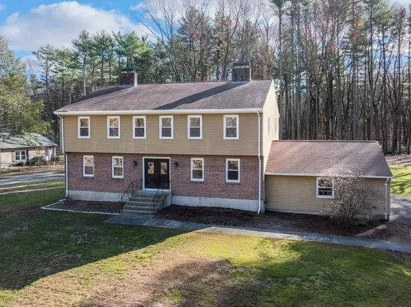 146-148 Kilburn St, Lunenburg, MA 01462