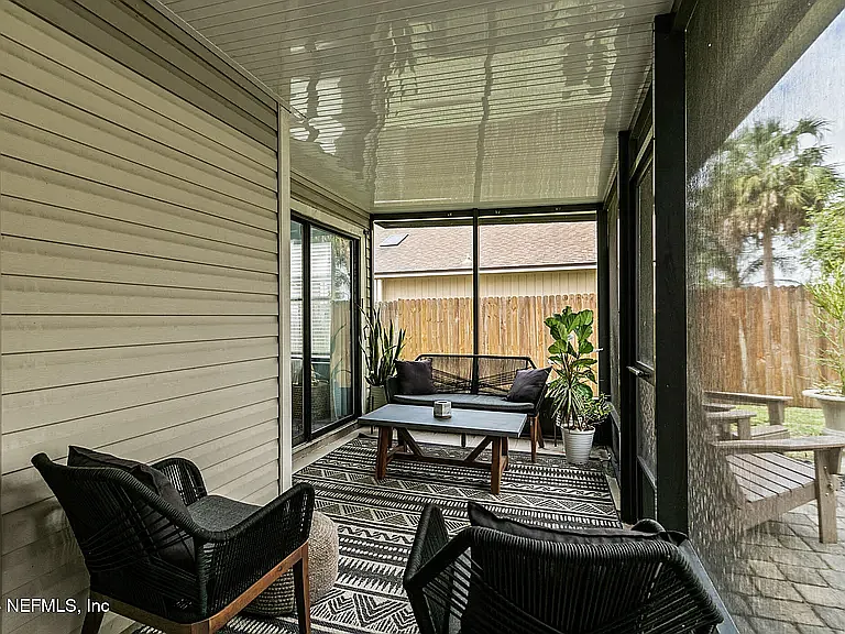 181 Miraloma Ln — Photo 14