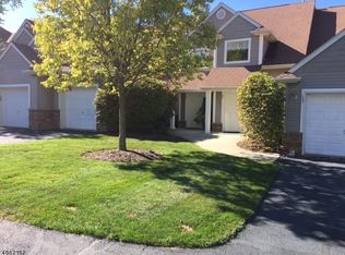 125 Bourne Cir, Hamburg, NJ 07419
