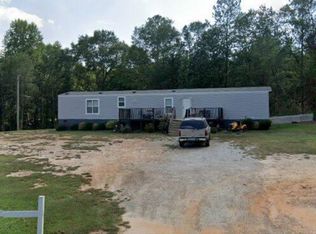 300 Sivnksty Rd, Starr, SC 29684