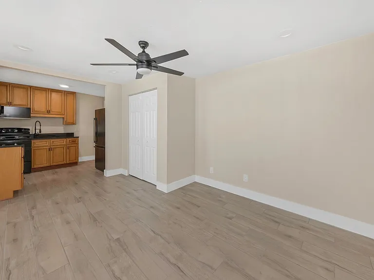 3000 Beach Blvd S #6A — Photo 8