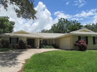 1755 Riviera Cir, Sarasota, FL 34232