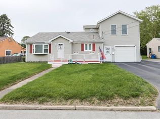 74 Warren Ave, Tiverton, RI 02878