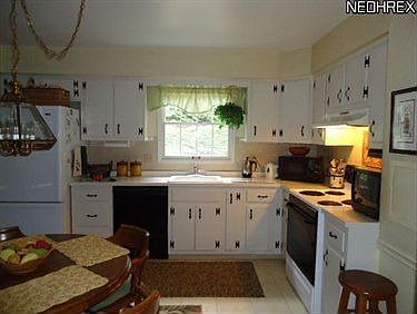 2nd image of 7761 E Parkside Dr