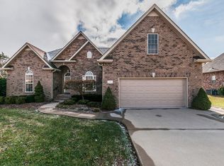 1908 Walking Dr, Murfreesboro, TN 37130