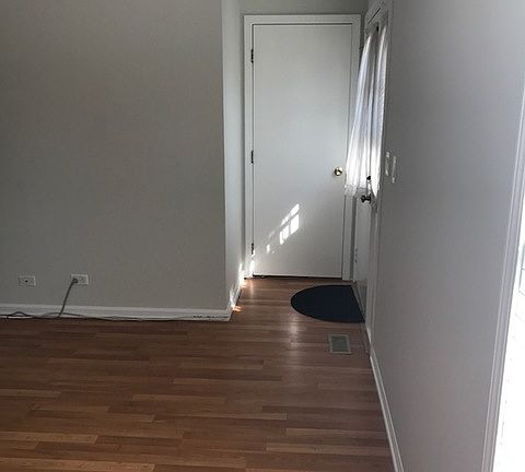 4th image of 342 Ashwood Ct #342