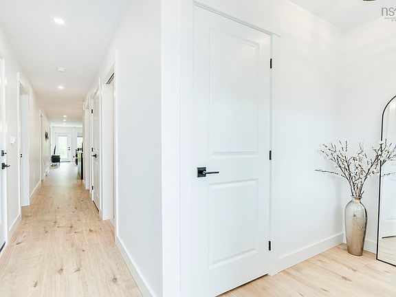 4th image of Jessome Ave #24