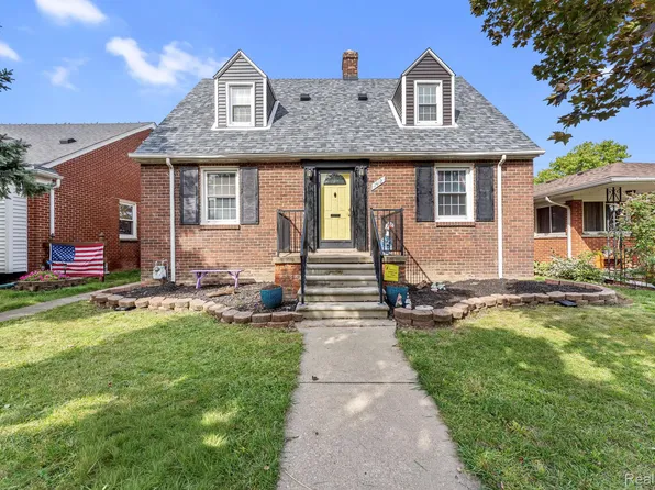 1412 23rd St, Wyandotte, MI 48192