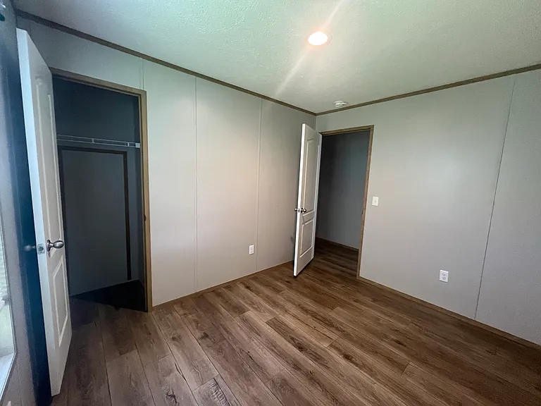 83 Southwick Dr — Photo 8