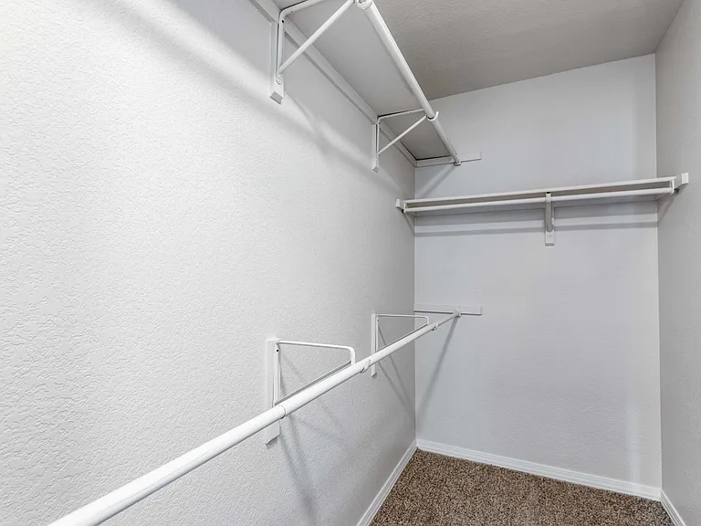 Pavilions at Silver Sage Apartments — Photo 43