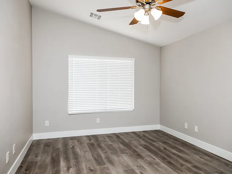 5023 Benezette Ct — Photo 13