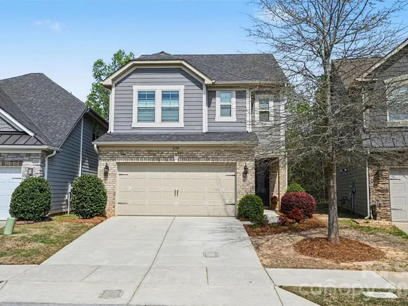 11707 Clems Branch Dr, Charlotte, NC 28277