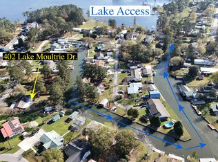 402 Lake Moultrie Dr, Bonneau, SC 29431