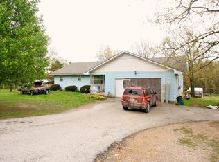 127 Wood Trail Ln, Marshfield, MO 65706